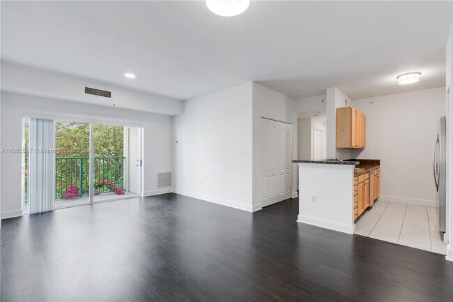 Photo - 6001 SW 70th St Unit 229