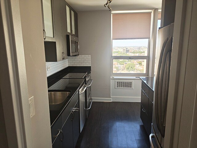 Photo - 70 W Burton Pl