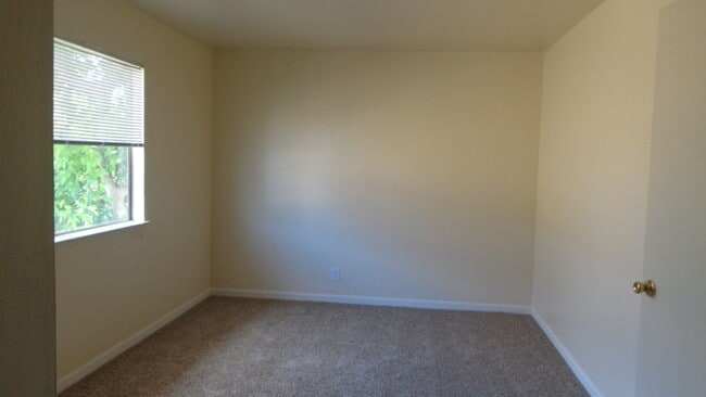 Photo - Nice Upgraded Condo