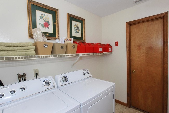 Laundry/Powder Room