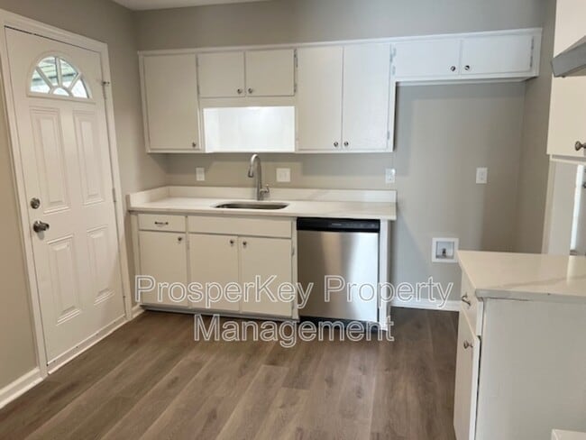 Photo - 6025 Harvest Dr