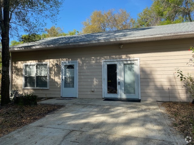 Building Photo - 2/1.5 in a quiet setting in DeLand! $1,600 Rental