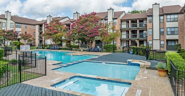 Building Photo - 10300 Golden Meadow Dr Unit 613