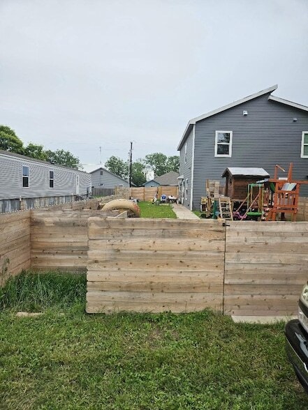 Photo - 305 Anderson St Unit A