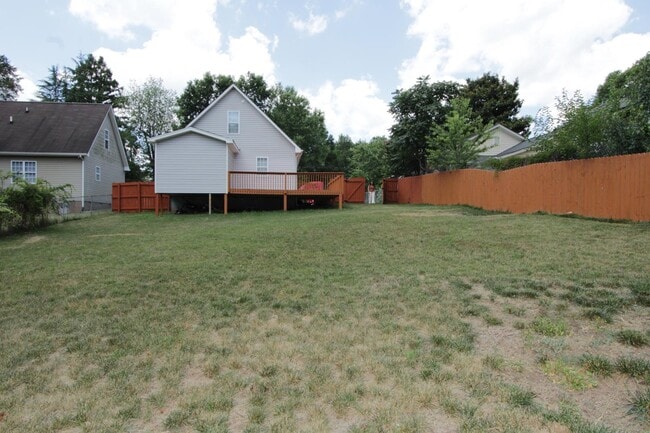 Photo - 3516 Delane Dr NE