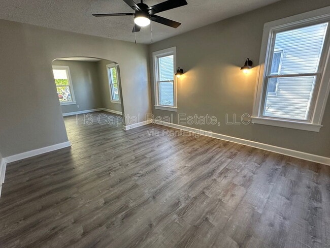 Photo - 114 N Missouri Ave