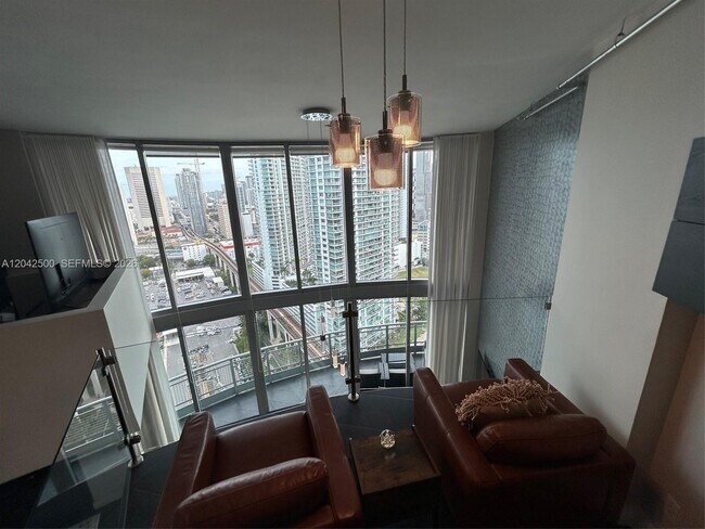 Photo - 690 SW 1st Ct Unidad 3101