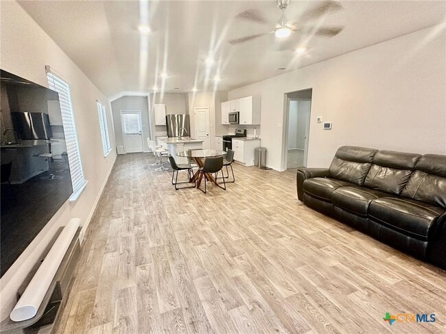 Photo - 2860 Panther Spg