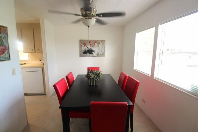 Photo - 5492 Stonehaven Ln