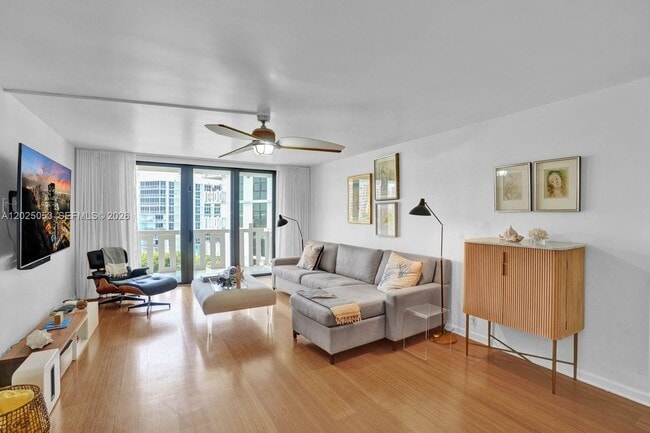 Building Photo - 1121 Crandon Blvd Unit E604
