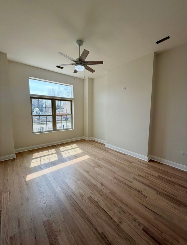 Photo - 2638 W Adams St Unit 1