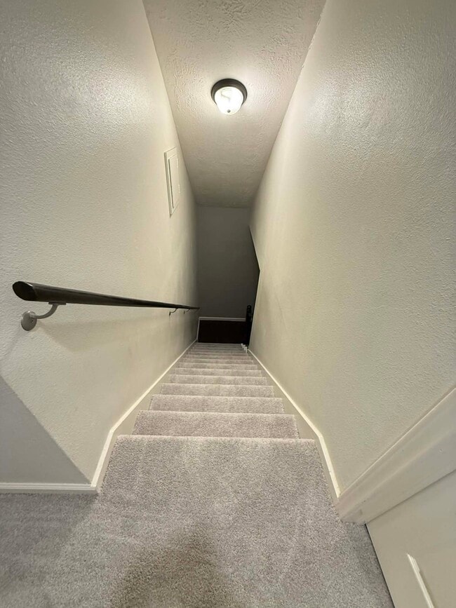 Photo - 1906 Savanna Ct N