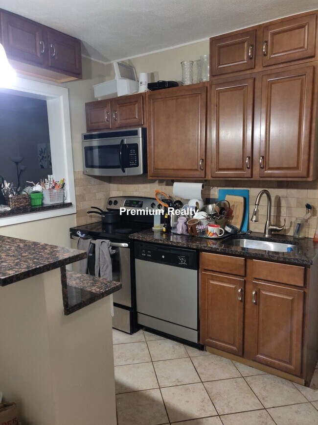 Photo - 583 Watertown St