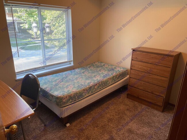 Photo - Furnished 4-Bedroom, 2-Bath Condo on Campus