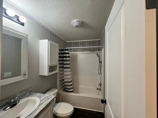 Photo - 3512 Queens Point Terrace