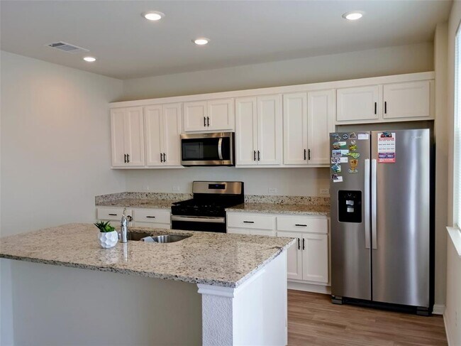 10615 Ridan Wy