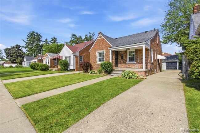 Photo - 9774 Manistique St