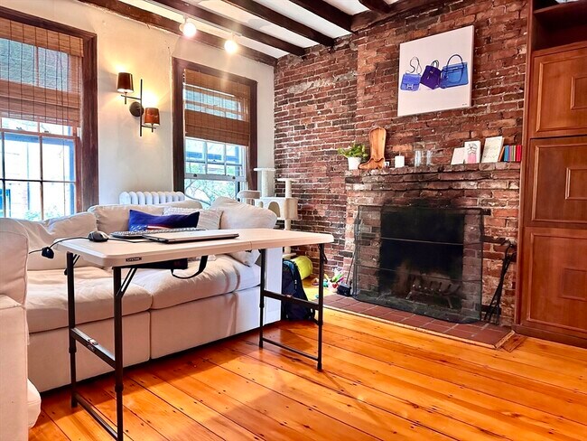 Photo - 31 Myrtle St Unidad #4