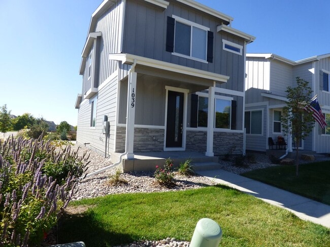 Building Photo - Maintenance Free, Brand New Construction