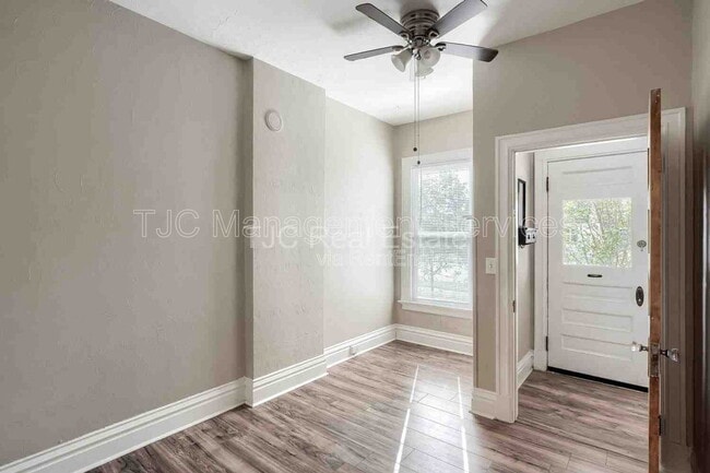 Photo - 460 S Lincoln St Unit 460