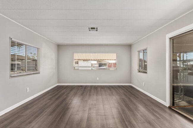 Photo - 303 S Recker Rd
