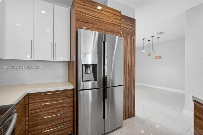 Photo - 981 SW 149th Ct