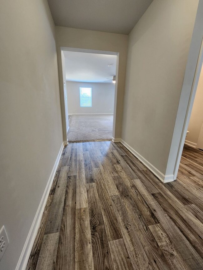 925 Sapphire Stone Ln