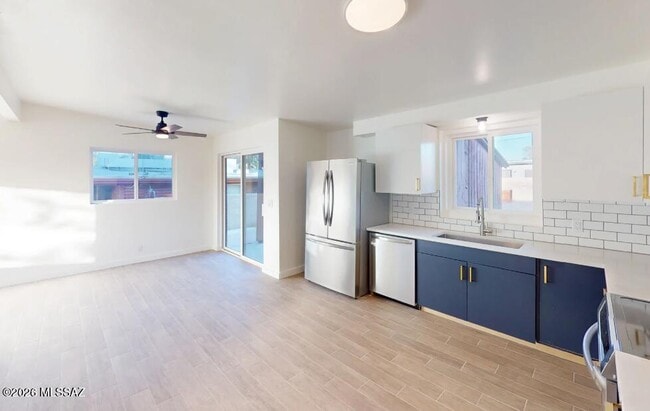 Photo - 1410 N Desmond Ave