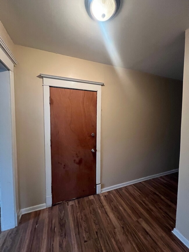 138 W 70th St Unit 1