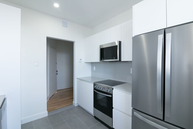 Photo - 4870 Ch. Queen Mary Unité 1