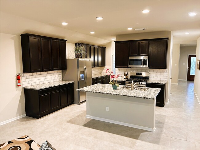Photo - 1402 Central Heights Dr