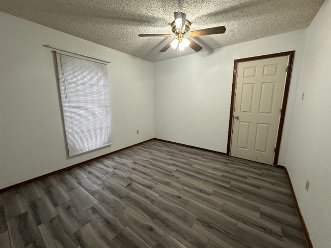 Photo - 3501 N 23rd Ln Unit 104