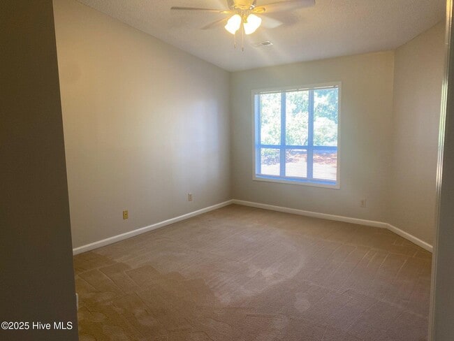 Photo - 103 Breezewood Dr Unit F