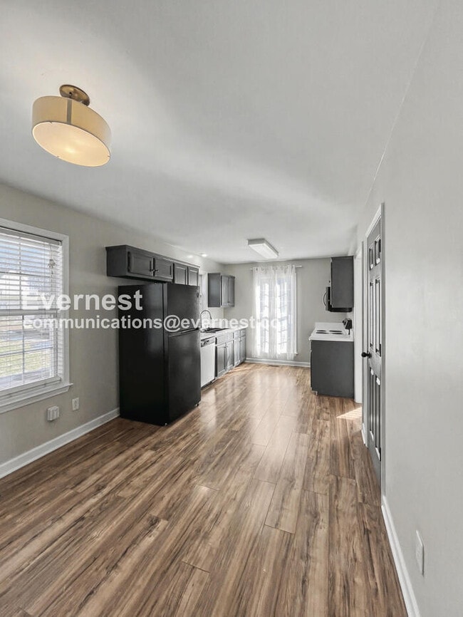 Photo - 2904 Torrence Trail