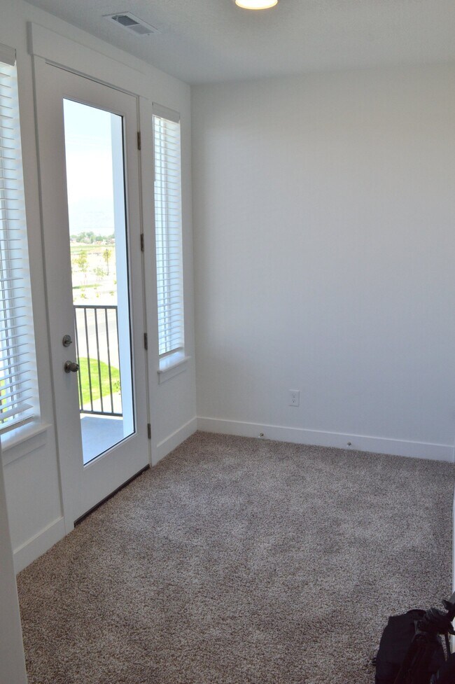 Photo - 12778 Pinnacle Peak Ln Unit F201