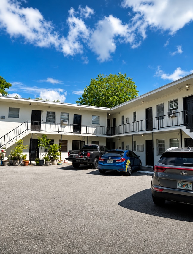 Photo - 3631 Thomas Ave Miami, FL 33133