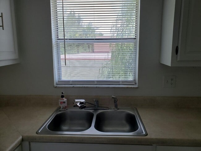 Photo - 235 Lake Dora Dr Unidad 235