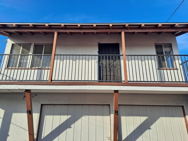 1259 E 73rd St Unit 73rd unit