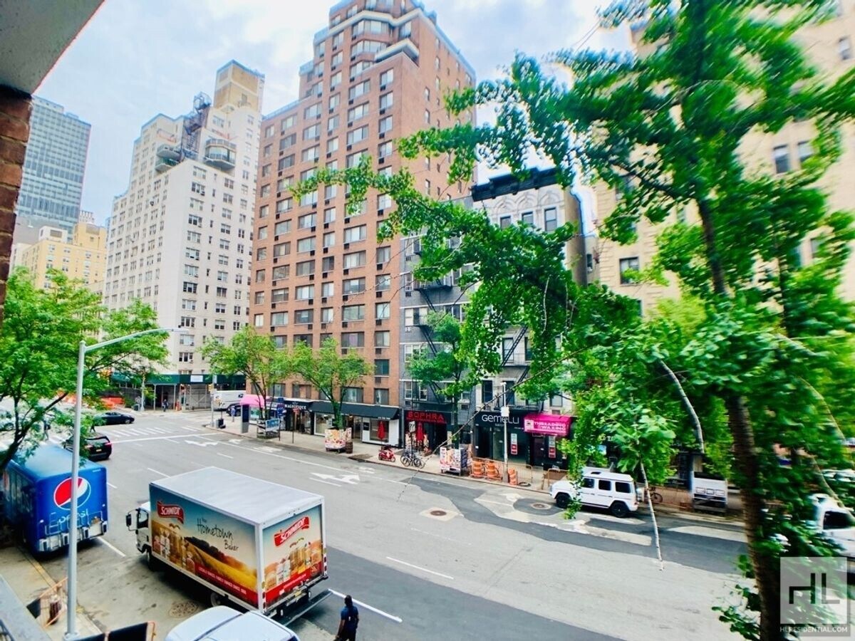 Photo - EAST 35 STREET Unit 9H