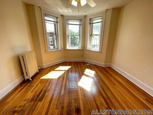 Photo - 5 Barrows St Unit 6