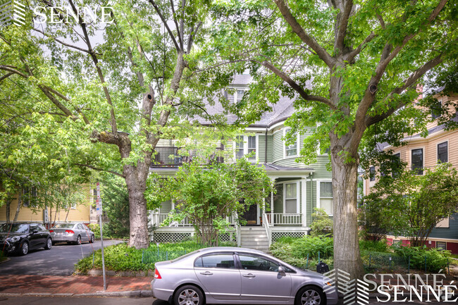 Building Photo - 25 Highland Ave Unit 2L Rental