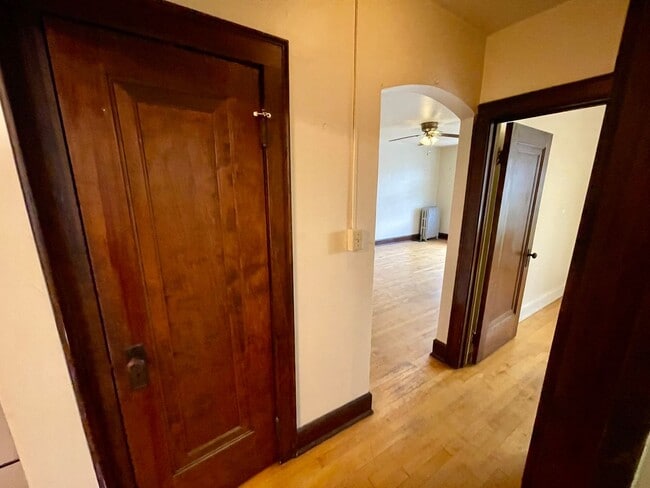 1805 E Park Pl.