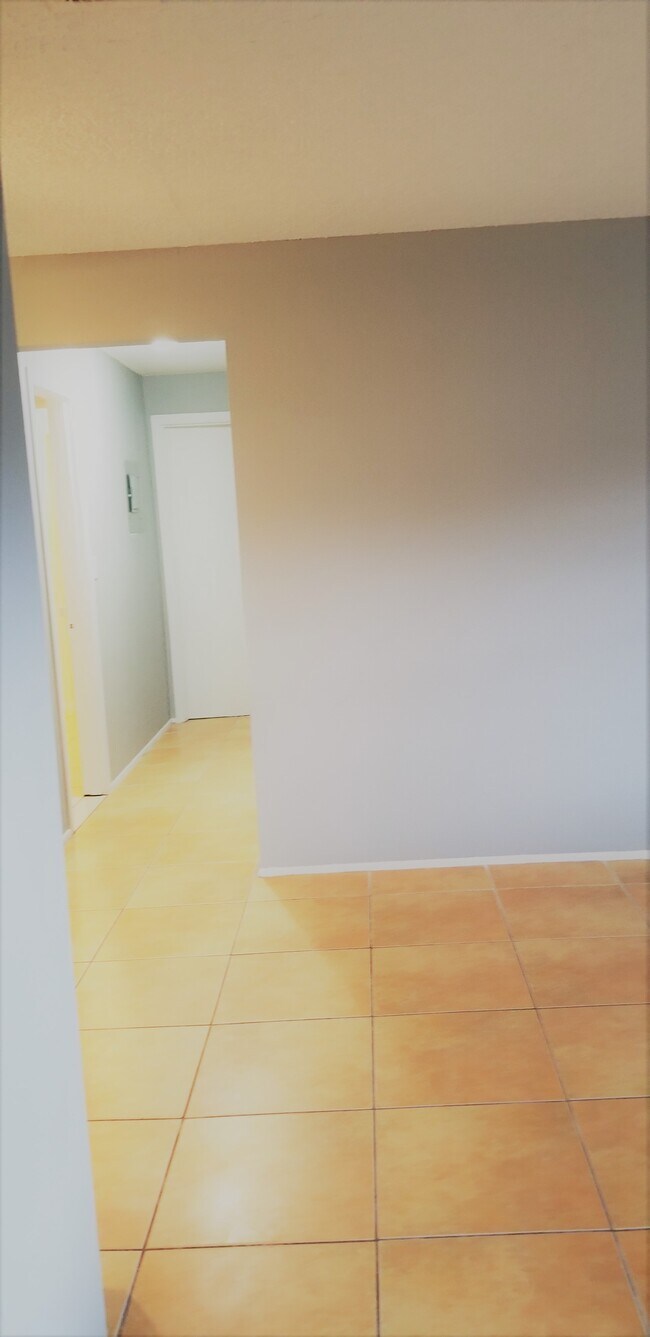 level 1 unit - hallway