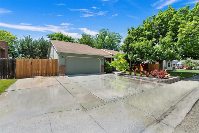 Photo - 3883 N Tumbleweed Pl