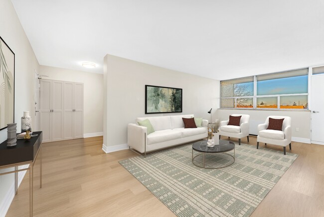 Building Photo - 2BD 2BA + AC in Prime Etobicoke Unit 2 BD 2 BA