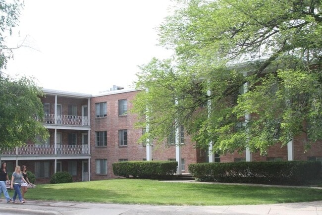 The Wedgewood Apartments - The Wedgewood Apartments