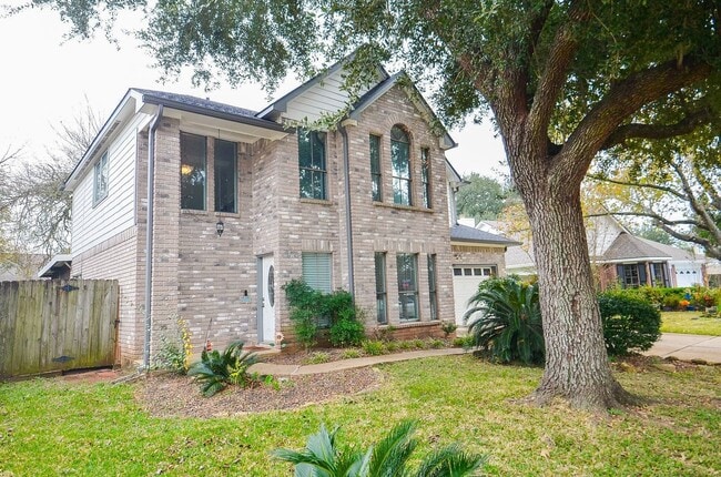 Building Photo - 4614 Rainbow Run