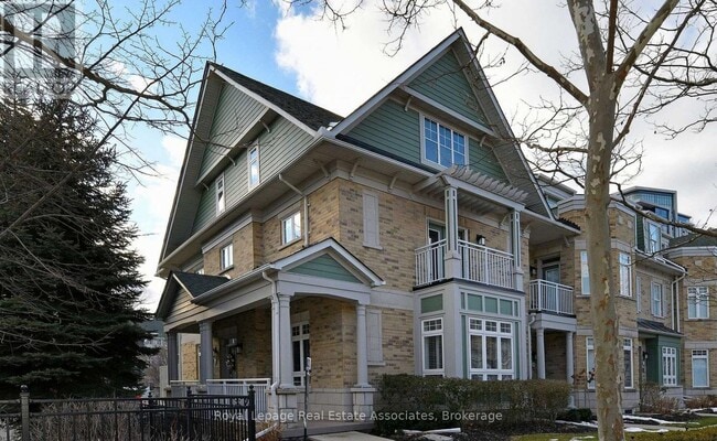 Photo - 100 Compass Way
