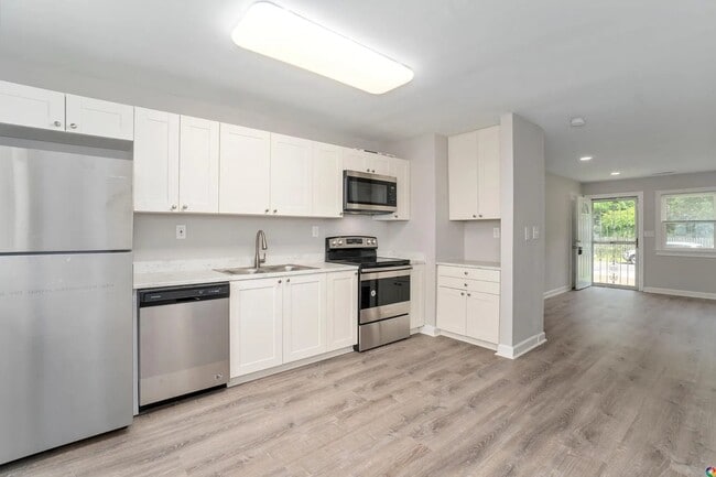 Photo - Chelsea Avenue