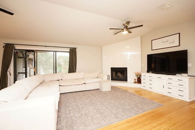 Photo - Great Location in Niceville